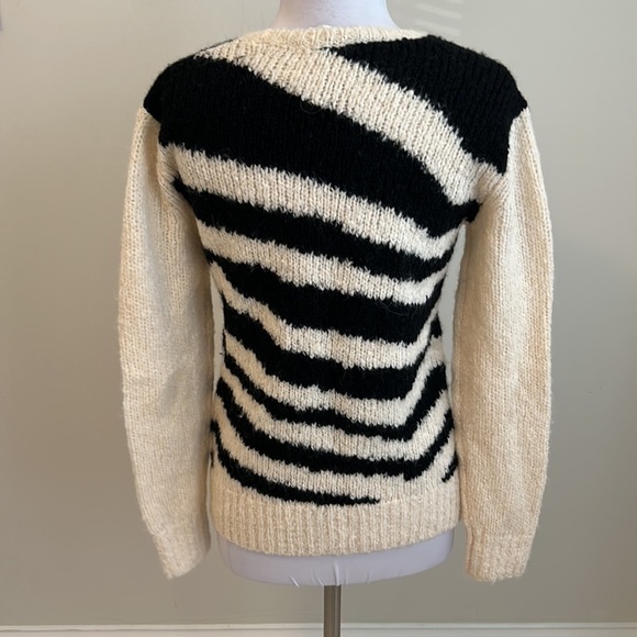 Trina Turk Irish Coffee 2 Alpaca Blend Zebra Stripe Sweater - Picture 4 of 8